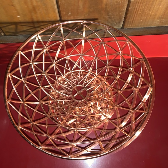 Unique Copper Wire Basket - Picture 8 of 10